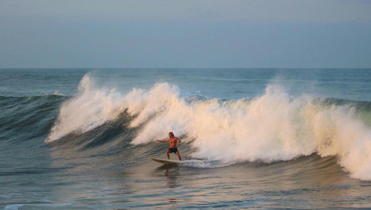 Free Spirit Ecuador, Puerto Engabao Ξενοδοχείο Εξωτερικό φωτογραφία